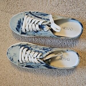Abound Blue and White Platform Sneakers